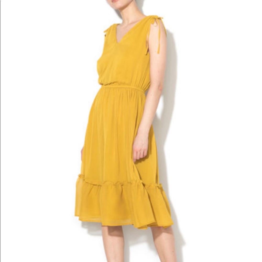 Esprit Sleeveless Ruffle Dress